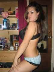romantic female looking for guy in Osco, Illinois