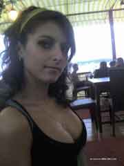 romantic woman looking for guy in Round Top, Texas